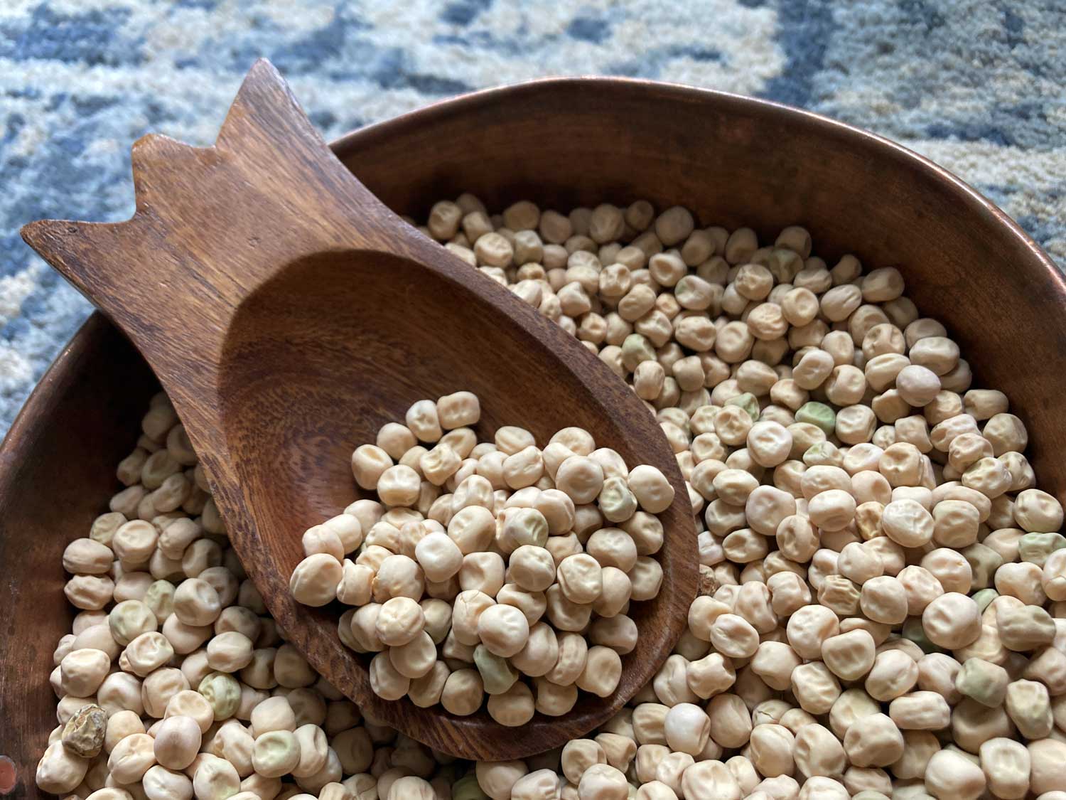 Lincoln Shelling Pea in bowl at Small House Farm